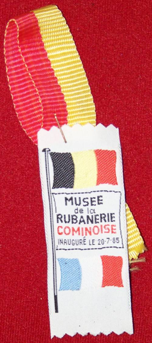 Ruban tissé au jacquard