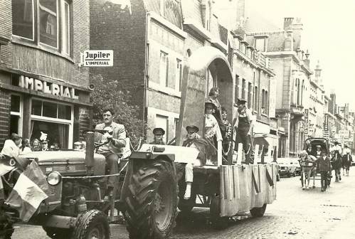 Photographie du Char de la navette cominoise