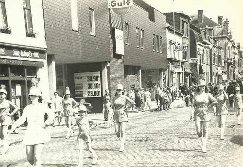 Photographie des majorettes de Ploegsteert