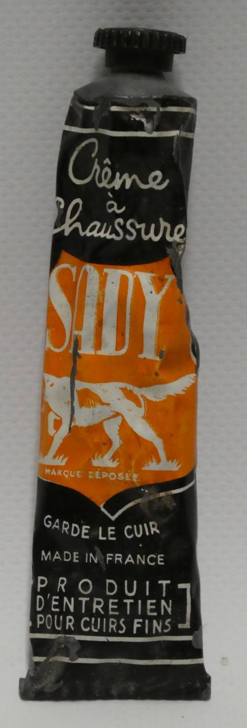 Tube de crème à chaussures "Sady"