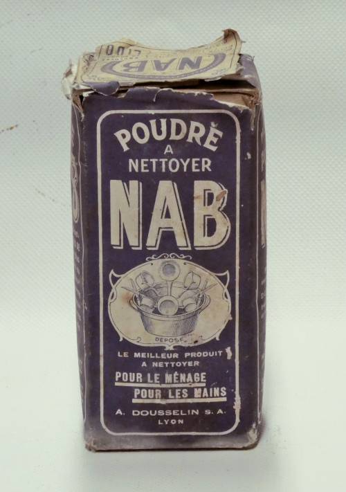 Boîte de poudre à nettoyer "Nab"