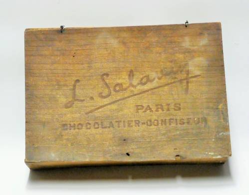 Boîte de chocolats "L. Salavin"