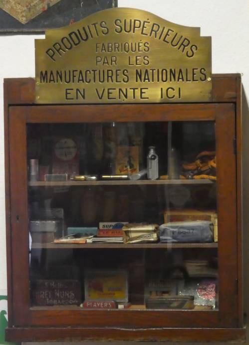 Vitrine de débitant de tabac